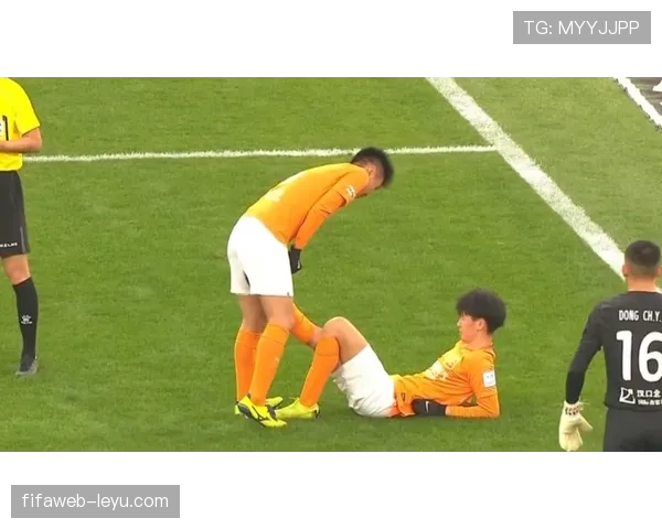 格里马尔多助攻频频,进攻后卫状态火热表现抢眼 格里马尔多助攻频频,进攻后卫状态火热表现抢眼