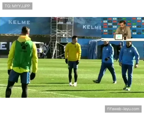 黄东萍训练完直接拎包去逛奢侈品店，这反差谁懂啊