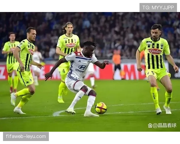 瓦伦西亚重返欧战形势变化，竞争格局调整考验球队关键战能力